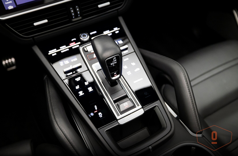 Foto do veículo PORSCHE CAYENNE TURBO S E-HYBRID COUPÉ  19.444 KM 890.000,00