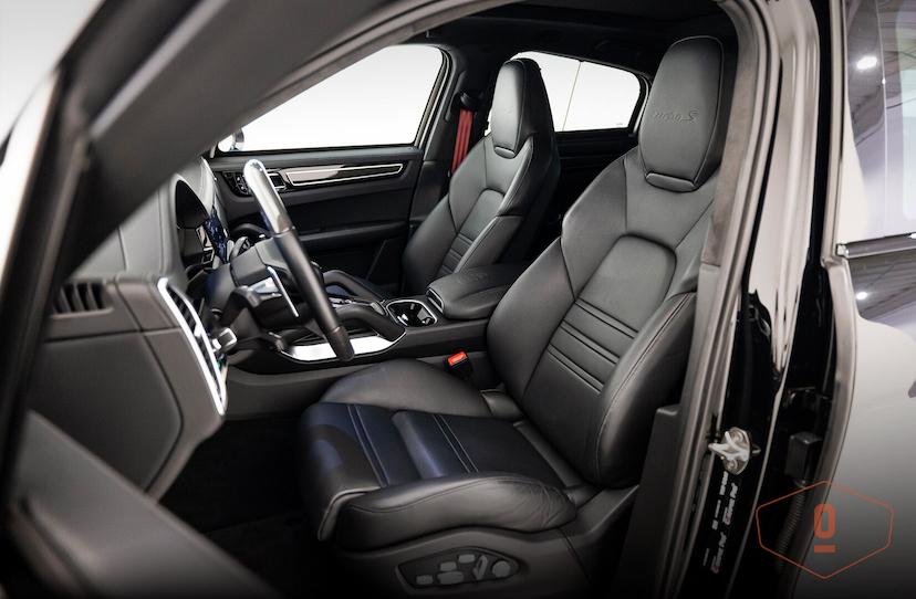 Foto do veículo PORSCHE CAYENNE TURBO S E-HYBRID COUPÉ  19.444 KM 890.000,00