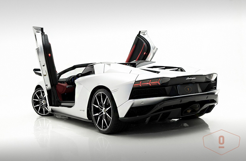 Foto do veículo LAMBORGHINI AVENTADOR S ROADSTER 2018 5.242 KM 6.500.000,00