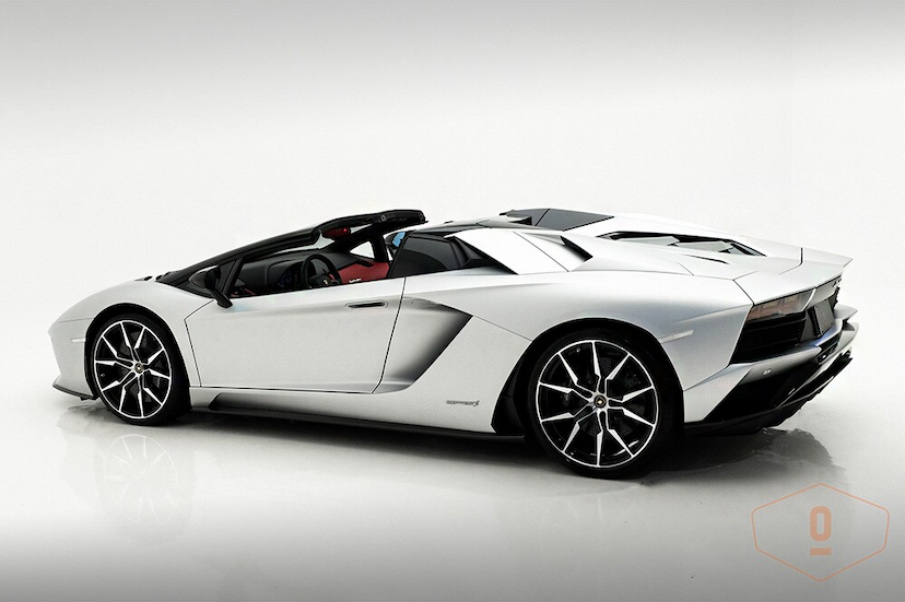 Foto do veículo LAMBORGHINI AVENTADOR S ROADSTER 2018 5.242 KM 6.500.000,00