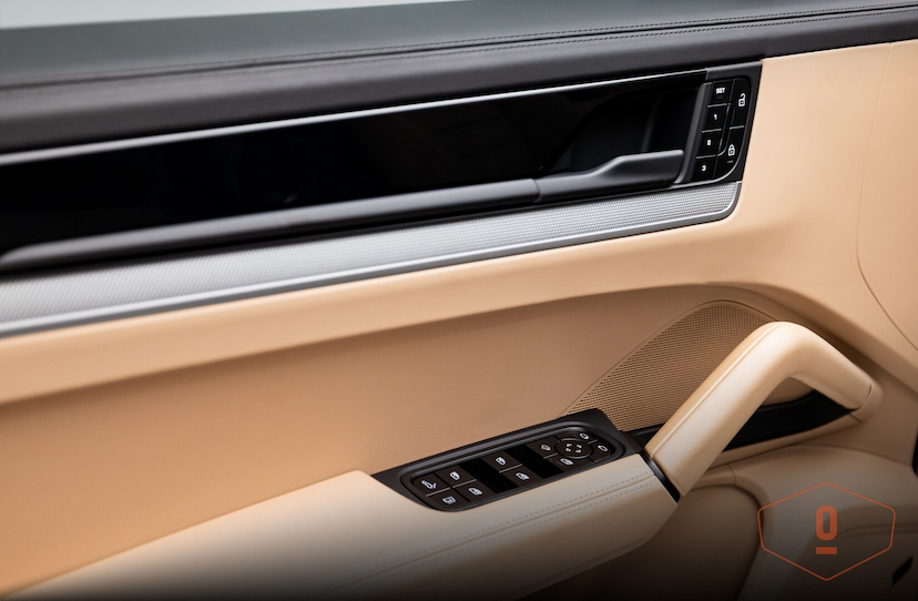 Foto do veículo PORSCHE CAYENNE E-HYBRID 2024 6.723 KM 790.000,00