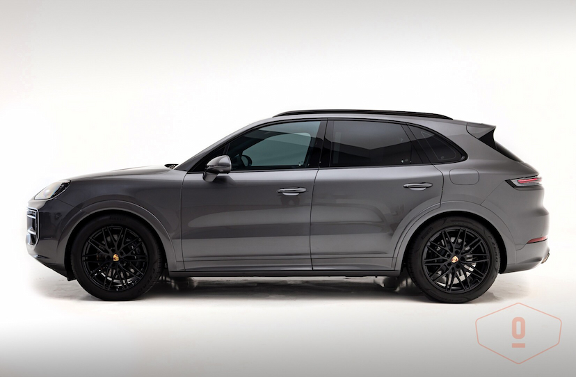 Foto do veículo PORSCHE CAYENNE E-HYBRID 2024 6.723 KM 790.000,00