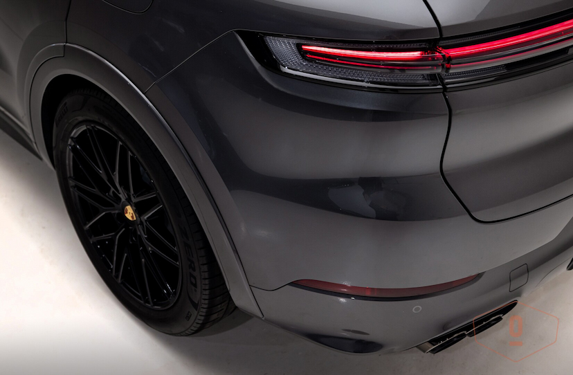 Foto do veículo PORSCHE CAYENNE E-HYBRID 2024 6.723 KM 790.000,00
