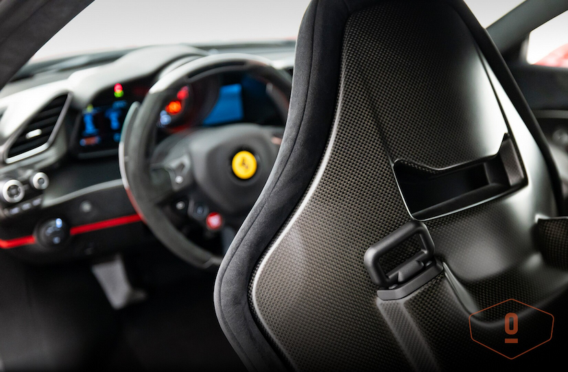 Foto do veículo FERRARI 488 GTB PISTA PILOTI TAILOR MADE 2020 748 KM 8.500.000,00