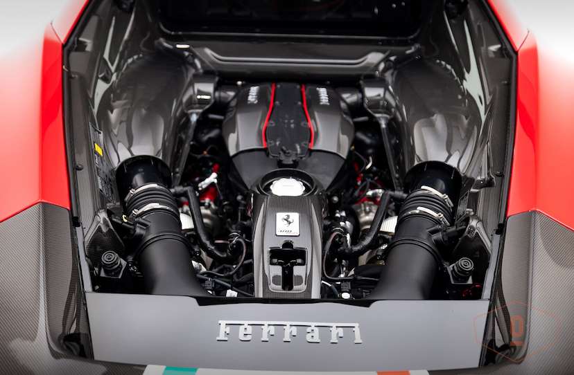 Foto do veículo FERRARI 488 GTB PISTA PILOTI TAILOR MADE 2020 748 KM 8.500.000,00