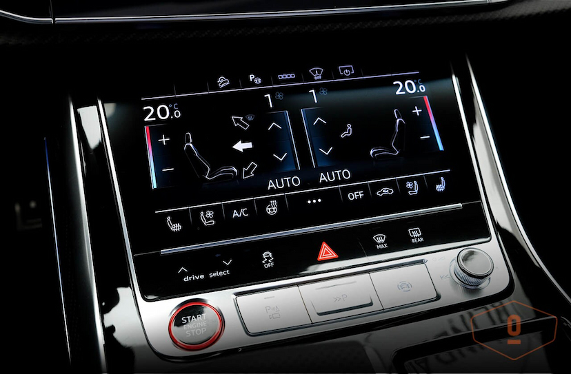 Foto do veículo AUDI RS Q8   2021 9.922 KM 950.000,00