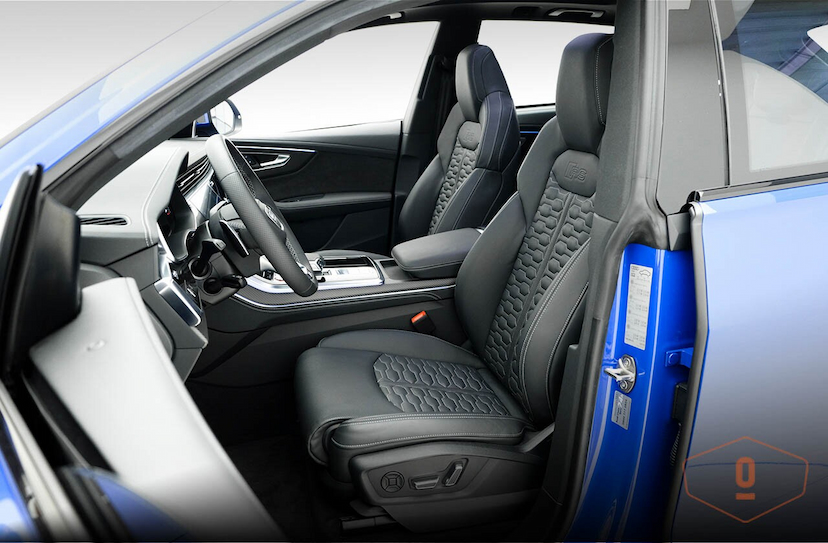 Foto do veículo AUDI RS Q8   2021 9.922 KM 950.000,00