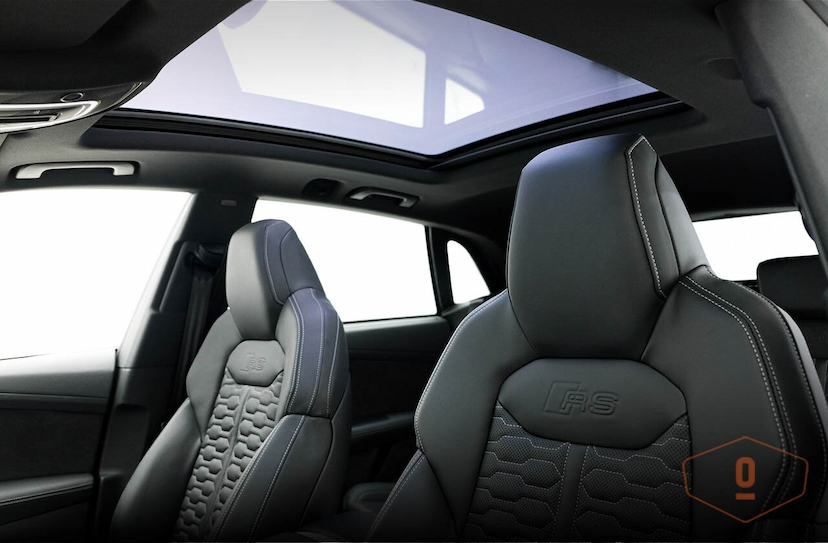 Foto do veículo AUDI RS Q8   2021 9.922 KM 950.000,00