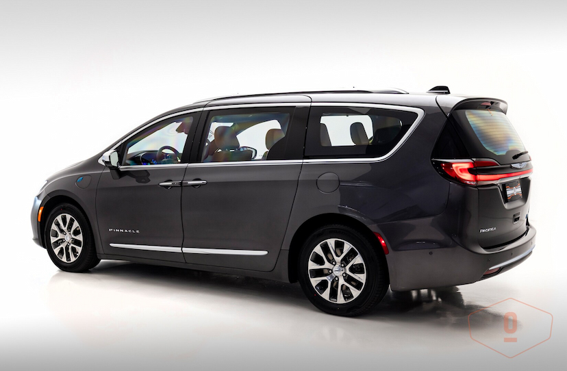 Foto do veículo CHRYSLER PACIFICA E-HYBRID PINNACLE 2023 32.788 KM 650.000,00