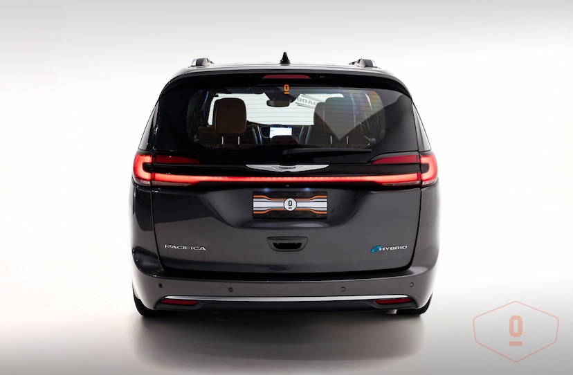 Foto do veículo CHRYSLER PACIFICA E-HYBRID PINNACLE 2023 32.788 KM 650.000,00