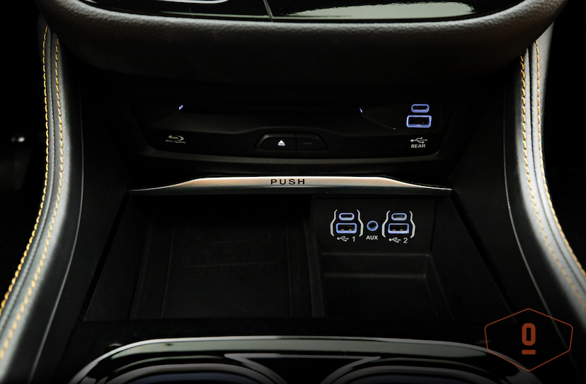 Foto do veículo CHRYSLER PACIFICA E-HYBRID PINNACLE 2023 51.367 KM 570.000,00