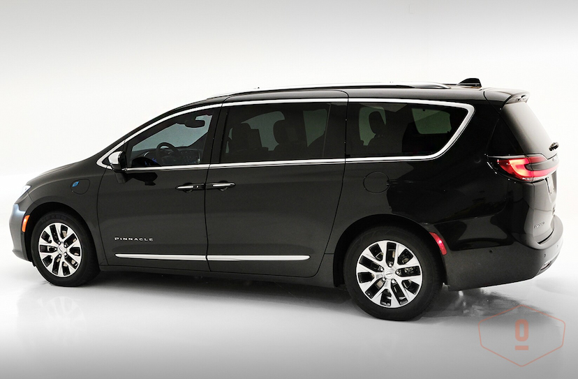 Foto do veículo CHRYSLER PACIFICA E-HYBRID PINNACLE 2023 51.367 KM 570.000,00