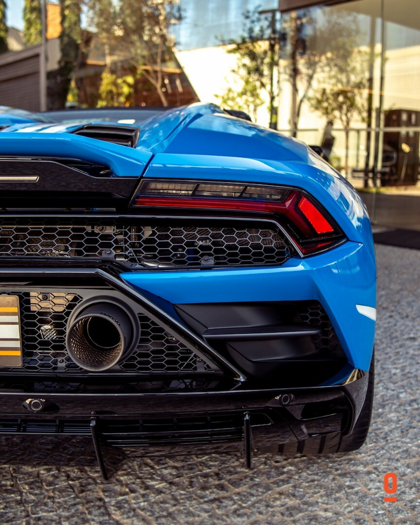 Foto do veículo LAMBORGHINI HURACÁN EVO SPYDER 60 ANOS 2024 1.650 KM 4.550.000,00