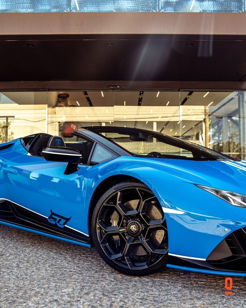 Foto do veículo LAMBORGHINI HURACÁN EVO SPYDER 60 ANOS 2024 1.650 KM 4.550.000,00