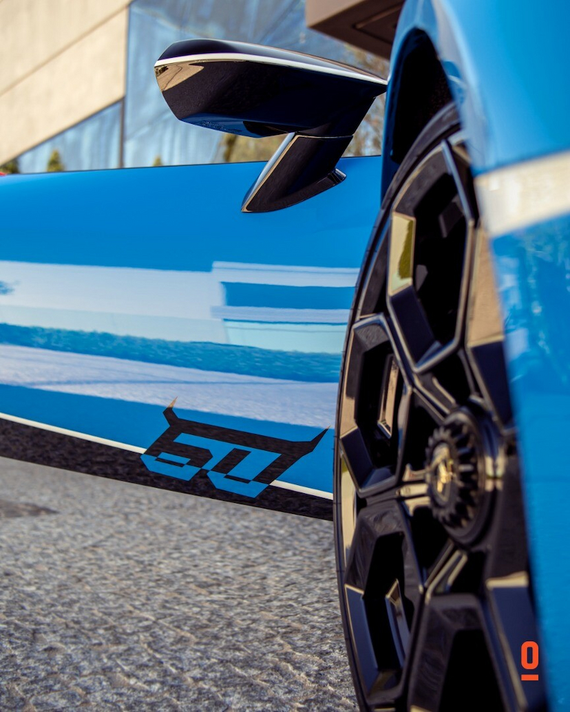 Foto do veículo LAMBORGHINI HURACÁN EVO SPYDER 60 ANOS 2024 1.650 KM 4.550.000,00