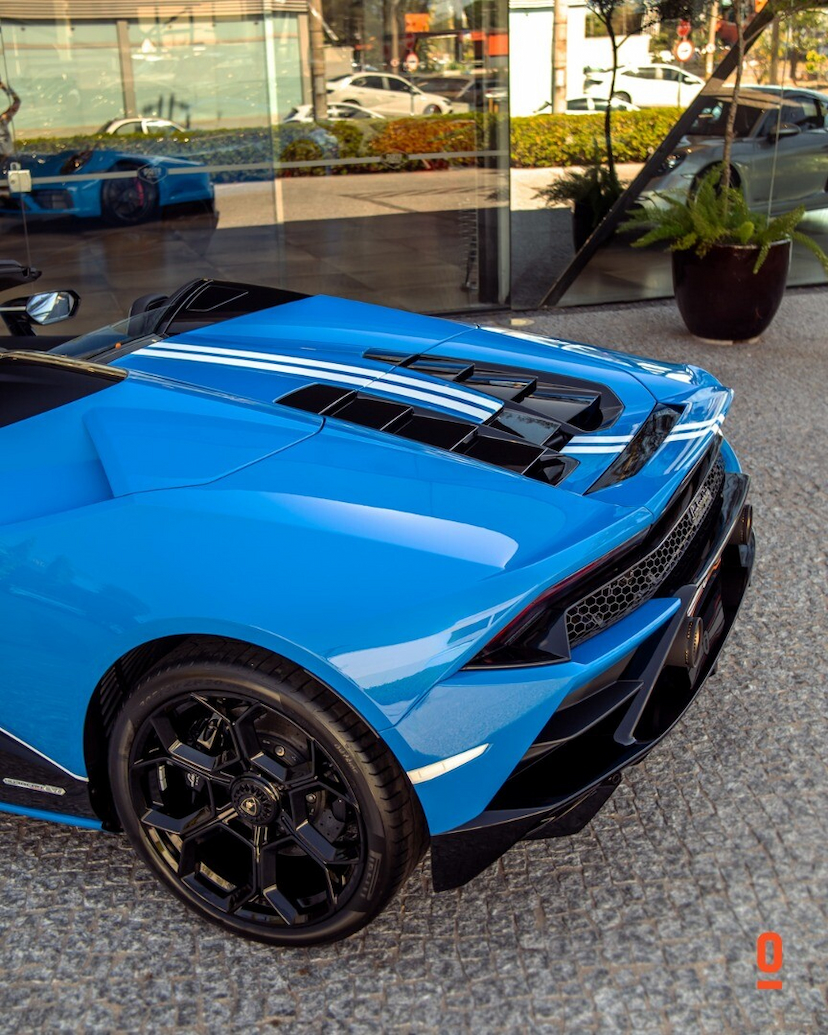 Foto do veículo LAMBORGHINI HURACÁN EVO SPYDER 60 ANOS 2024 1.650 KM 4.550.000,00