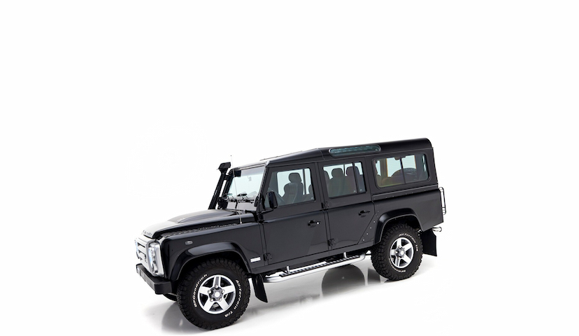 Foto do veículo LAND ROVER DEFENDER 110 SVX LIMITED EDITION 60 ANOS 2009 124.543 KM 550.000,00