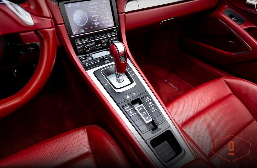 Foto do veículo PORSCHE 911 CARRERA CABRIOLET 2015 22.530 KM 620.000,00