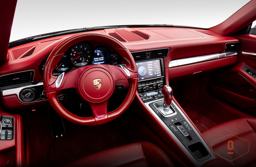 Foto do veículo PORSCHE 911 CARRERA CABRIOLET 2015 22.530 KM 620.000,00