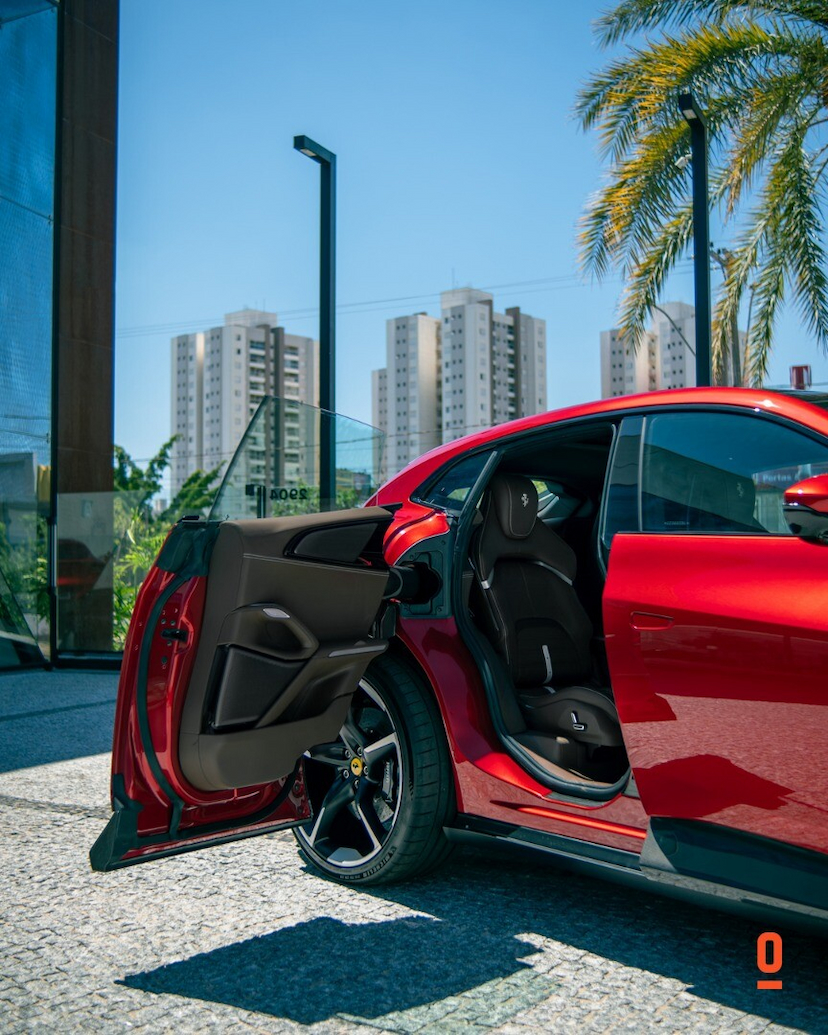 Foto do veículo FERRARI PUROSANGUE   2025 0 KM 8.200.000,00