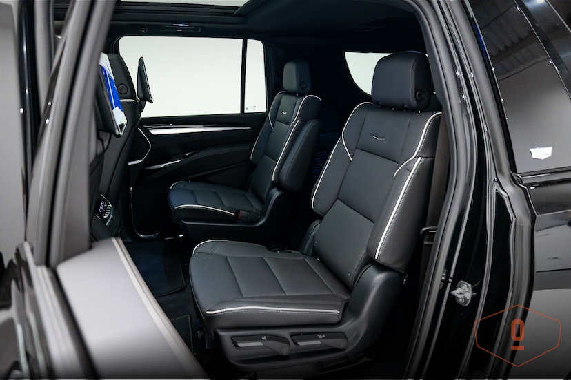 Foto do veículo CADILLAC ESCALADE SPORT 7L 2025 0 KM 2.450.000,00