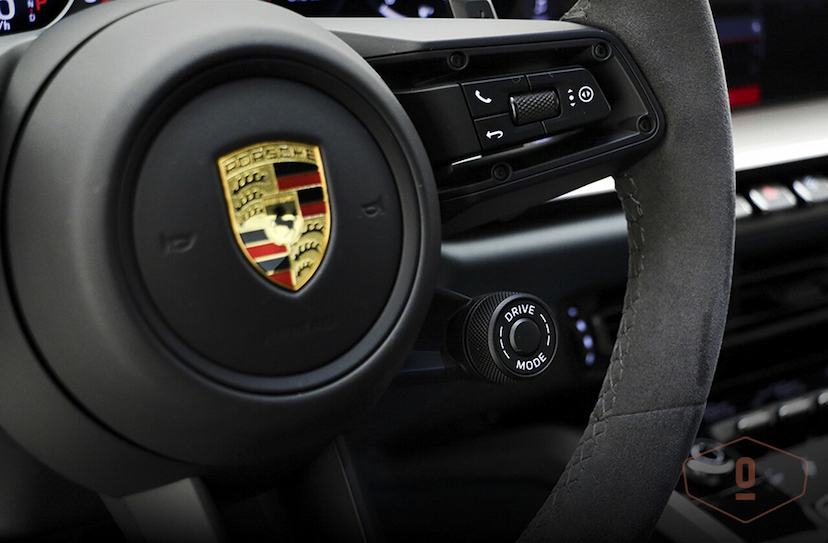 Foto do veículo PORSCHE 911 TURBO S  2021 6 KM 1.300.000,00