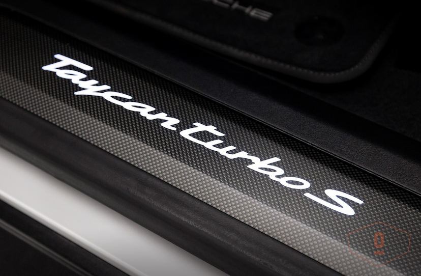 Foto do veículo PORSCHE TAYCAN TURBO S  2021 4 KM 590.000,00
