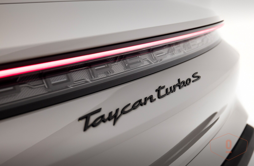 Foto do veículo PORSCHE TAYCAN TURBO S  2021 4 KM 590.000,00