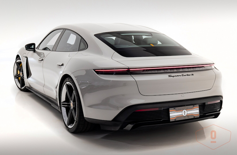 Foto do veículo PORSCHE TAYCAN TURBO S  2021 4 KM 590.000,00