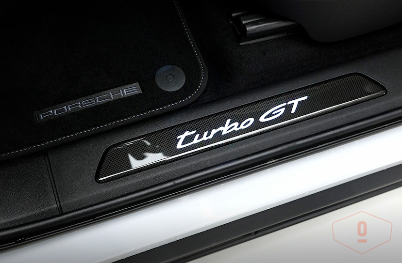 Foto do veículo PORSCHE CAYENNE TURBO GT  2024 8.451 KM 1.320.000,00