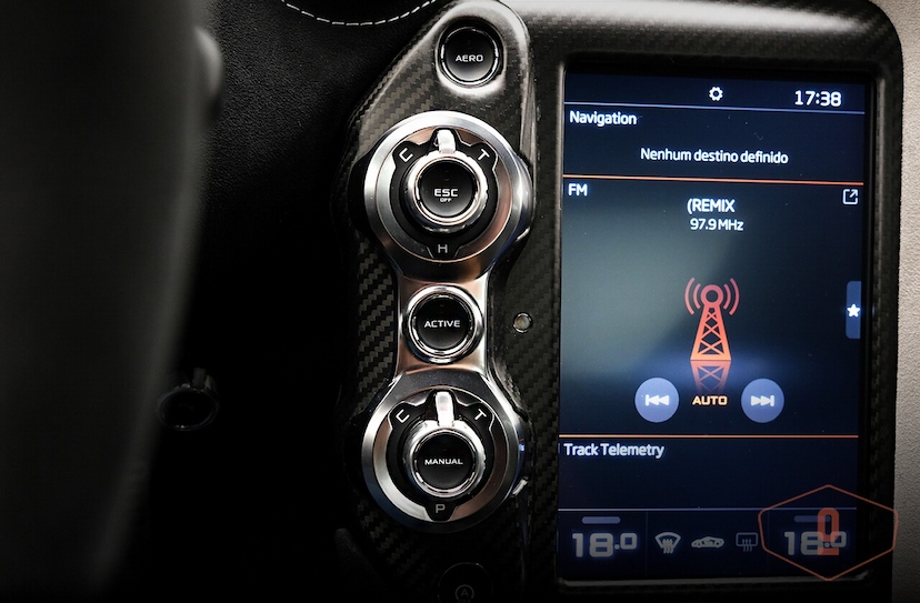 Foto do veículo MCLAREN 765LT   2021 2.459 KM 4.400.000,00