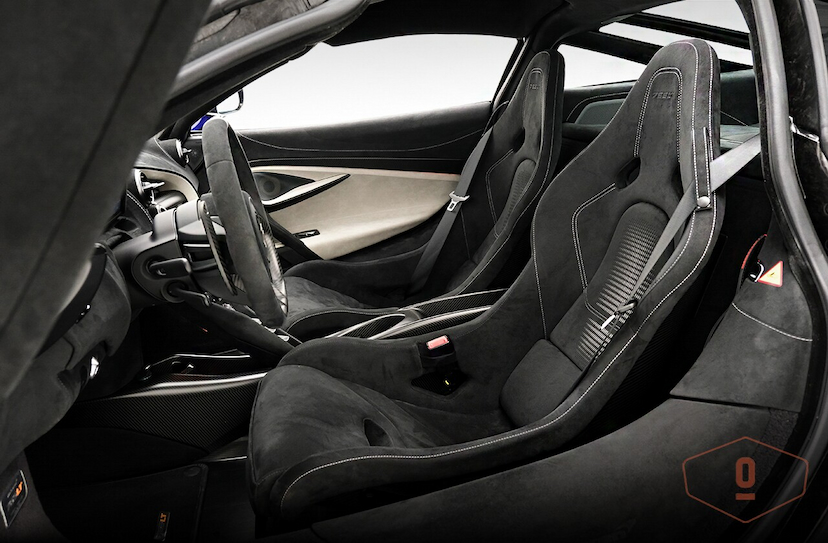 Foto do veículo MCLAREN 765LT   2021 2.459 KM 4.400.000,00