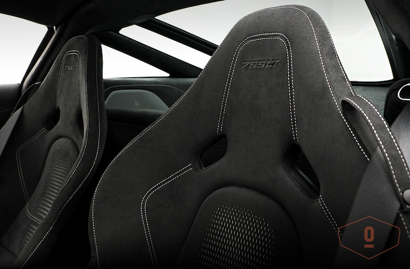 Foto do veículo MCLAREN 765LT   2021 2.459 KM 4.400.000,00