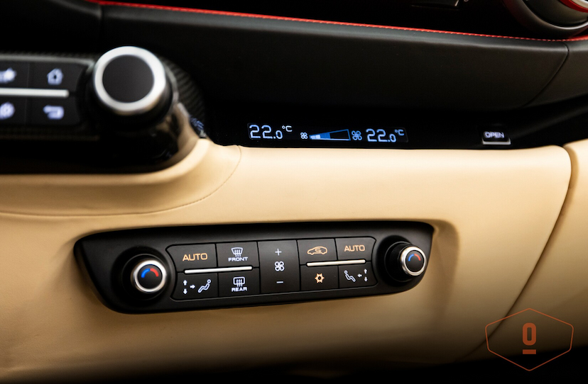 Foto do veículo FERRARI 812 GTS GTS 2021 14 KM 5.600.000,00