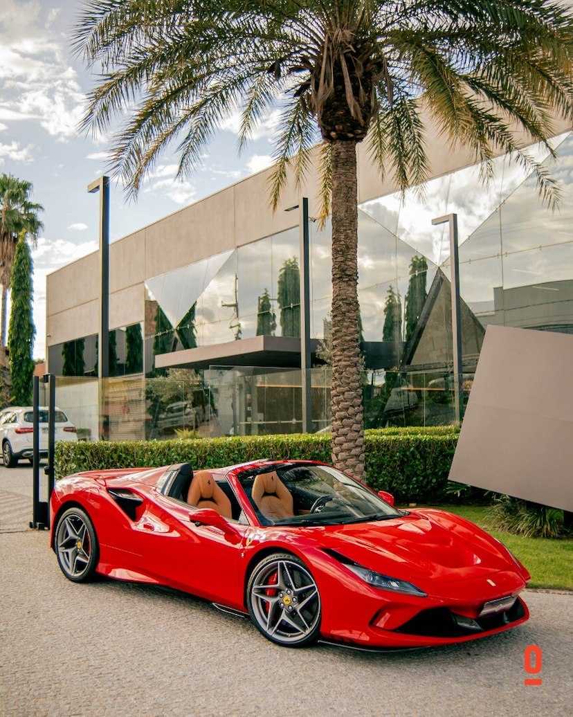 Foto do veículo FERRARI F8 TRIBUTO SPIDER 2022 5 KM 3.990.000,00