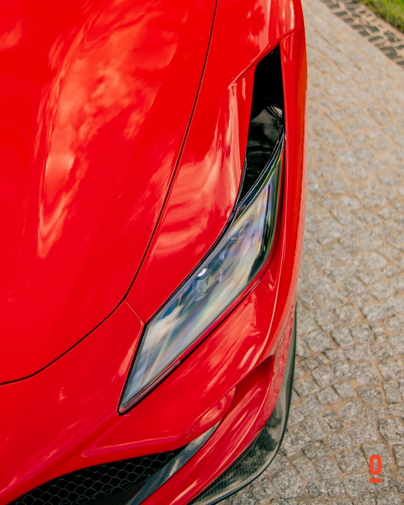 Foto do veículo FERRARI F8 TRIBUTO SPIDER 2022 5 KM 3.990.000,00