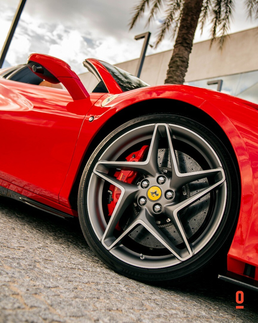 Foto do veículo FERRARI F8 TRIBUTO SPIDER 2022 5 KM 3.990.000,00