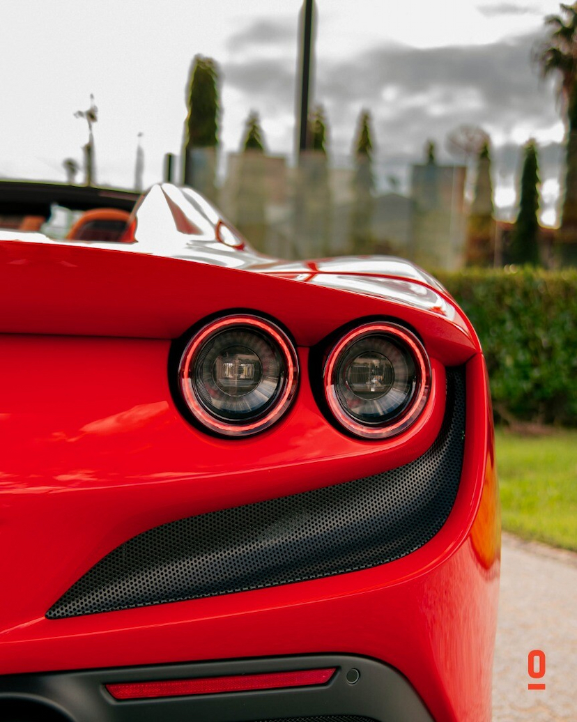 Foto do veículo FERRARI F8 TRIBUTO SPIDER 2022 5 KM 3.990.000,00