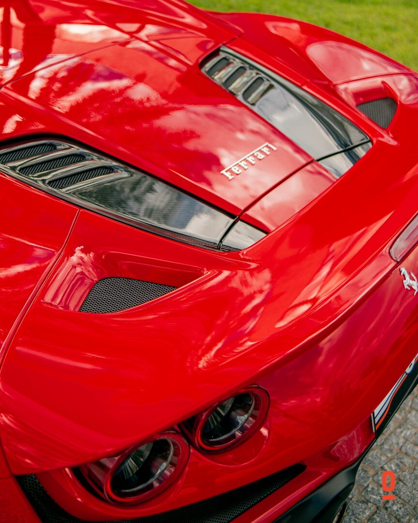 Foto do veículo FERRARI F8 TRIBUTO SPIDER 2022 5 KM 3.990.000,00