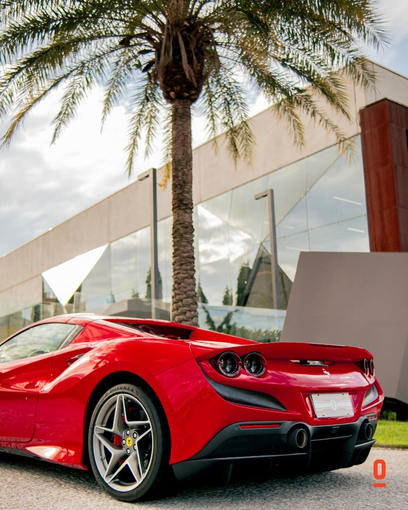 Foto do veículo FERRARI F8 TRIBUTO SPIDER 2022 5 KM 3.990.000,00