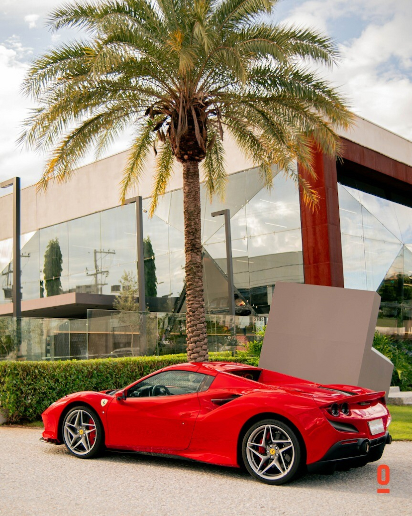 Foto do veículo FERRARI F8 TRIBUTO SPIDER 2022 5 KM 3.990.000,00