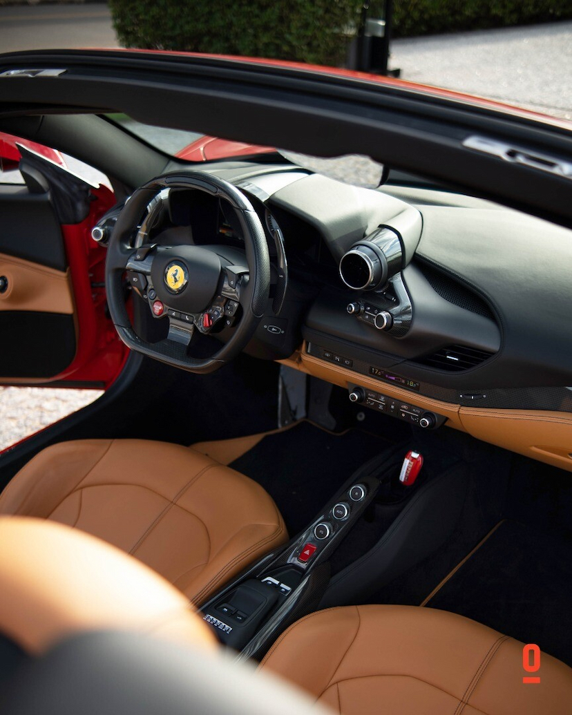 Foto do veículo FERRARI F8 TRIBUTO SPIDER 2022 5 KM 3.990.000,00