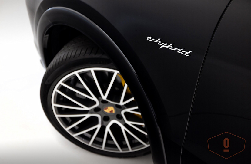 Foto do veículo PORSCHE CAYENNE TURBO S E-HYBRID COUPÉ 2023 5.912 KM 950.000,00