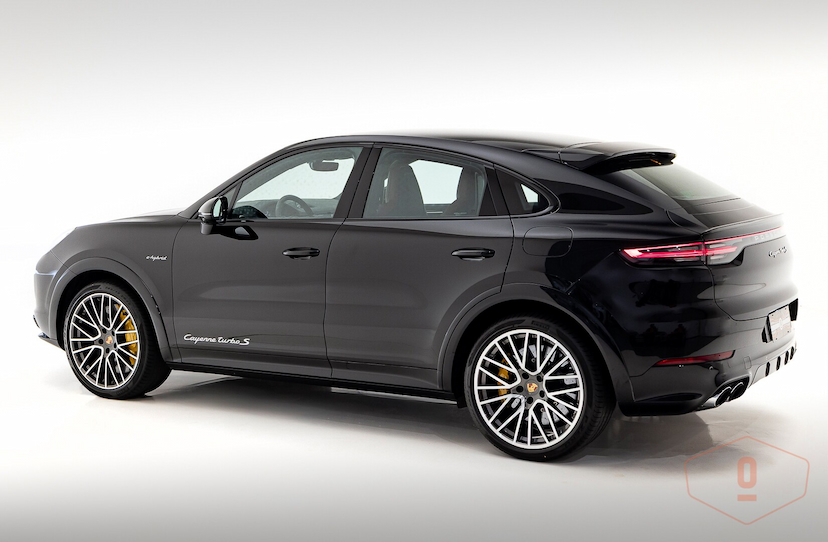 Foto do veículo PORSCHE CAYENNE TURBO S E-HYBRID COUPÉ 2023 5.912 KM 950.000,00
