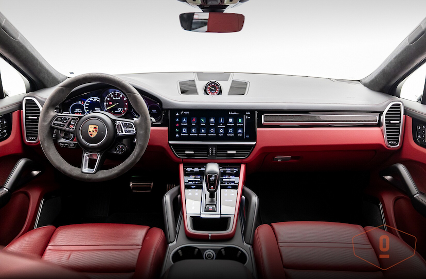 Foto do veículo PORSCHE CAYENNE TURBO S E-HYBRID COUPÉ 2023 5.912 KM 950.000,00