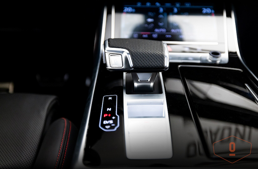 Foto do veículo AUDI RS Q8 TFSI 2023 9.870 KM 1.050.000,00