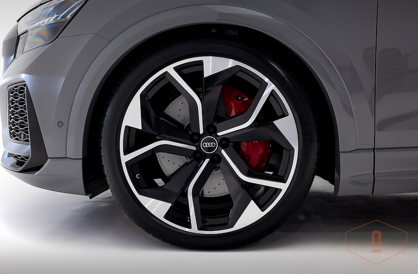 Foto do veículo AUDI RS Q8 TFSI 2023 9.870 KM 1.050.000,00