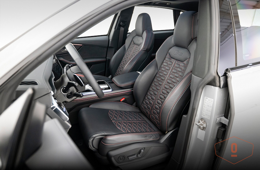 Foto do veículo AUDI RS Q8 TFSI 2023 9.870 KM 1.050.000,00