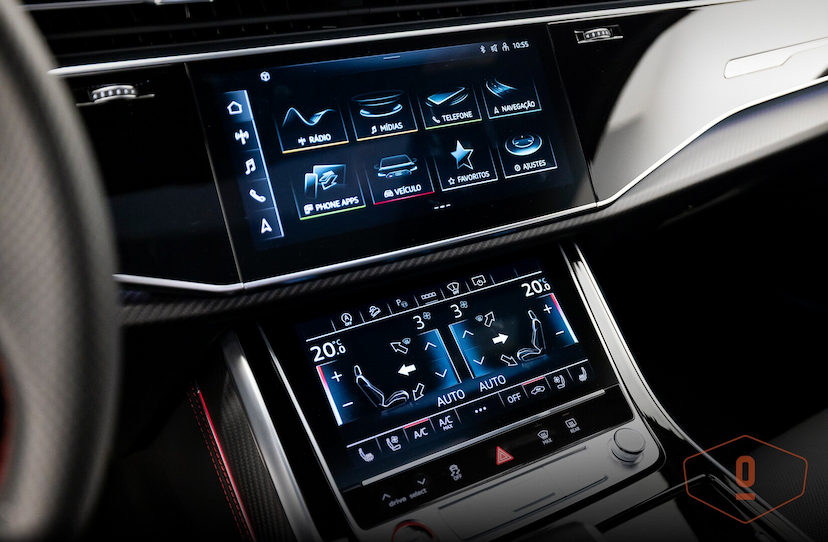 Foto do veículo AUDI RS Q8 TFSI 2023 9.870 KM 1.050.000,00