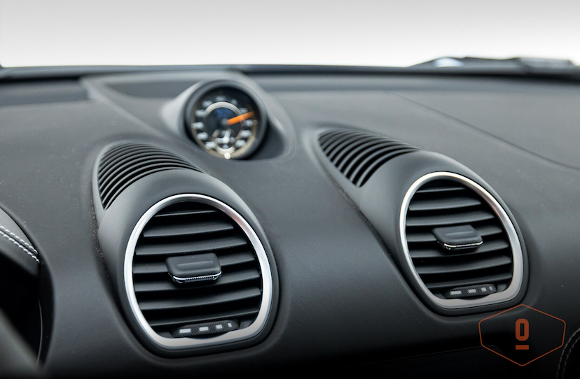 Foto do veículo PORSCHE 718 CAYMAN GT4 2023 3 KM 970.000,00